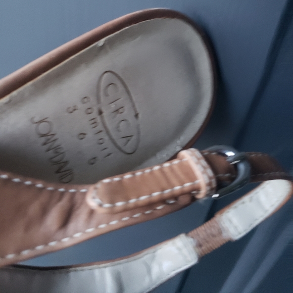 Circa Joan and David heels - Picture 5 of 7